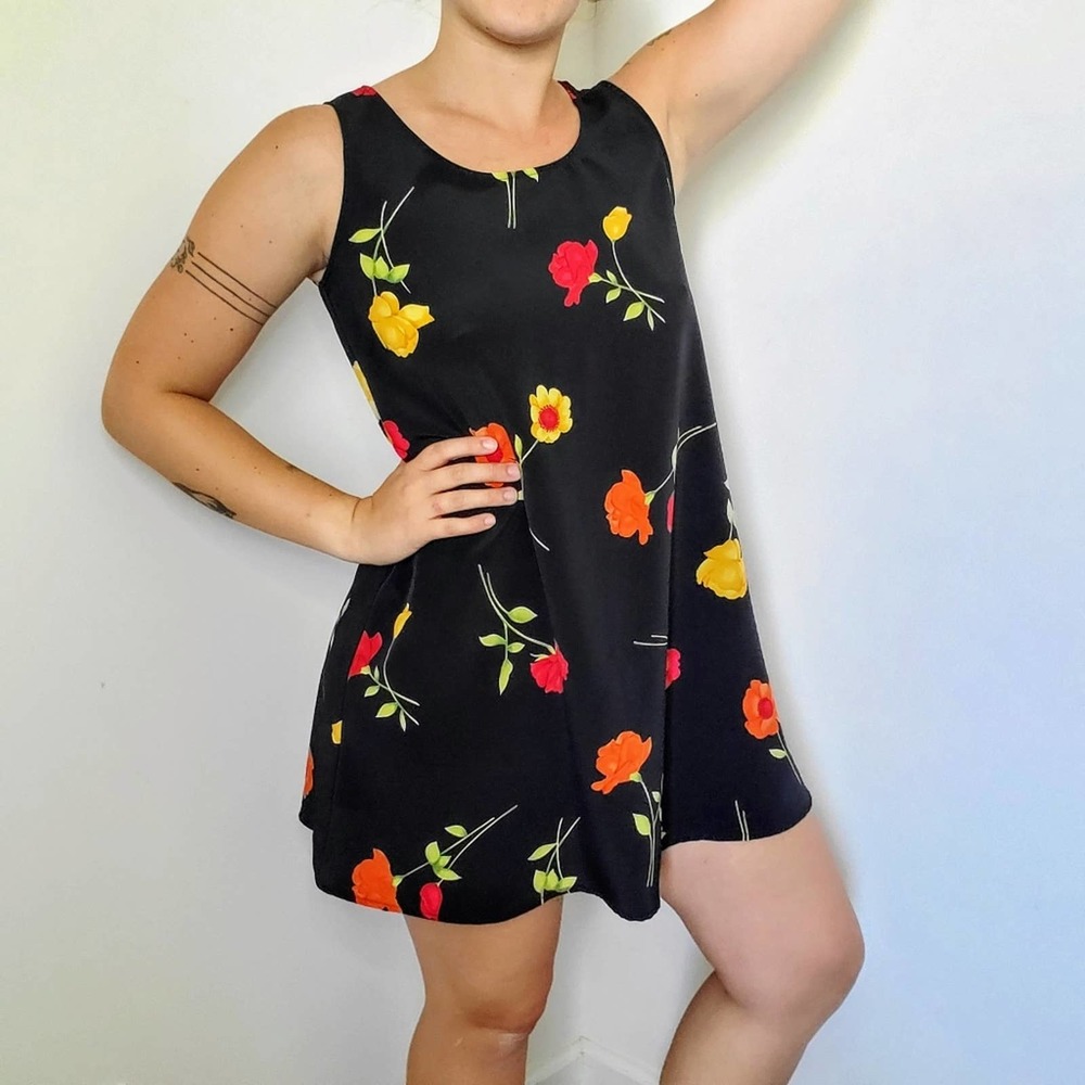 La Belle Medium Floral Shift Dress Vintage